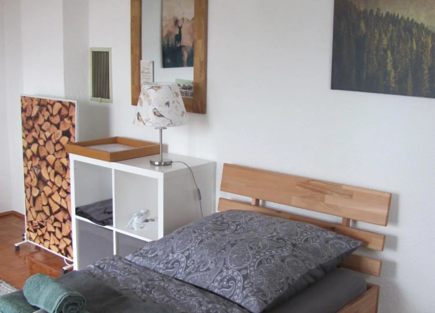 Apartment #1Gemuetliches Ruhiges Sonniges Balkonzimmer Mit Gemeinschaftsbad W-Lan Airport Nah Late Night Check In Haus Nr 9,5 Trunkelsberg